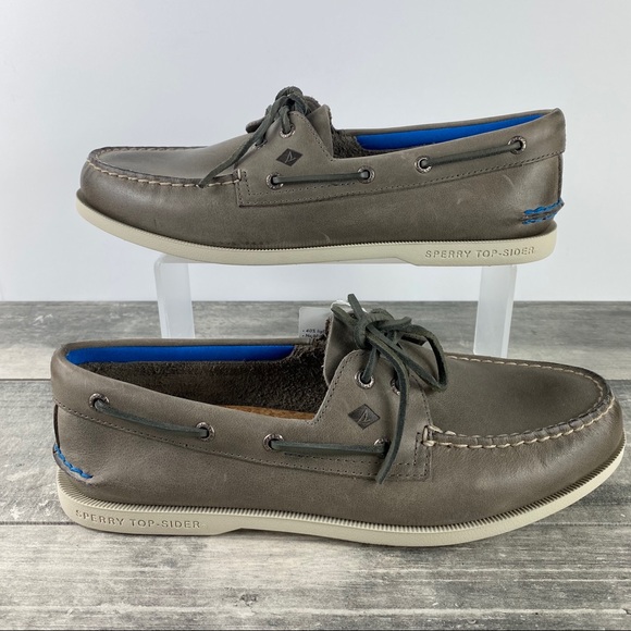 sperry plush boat shoe